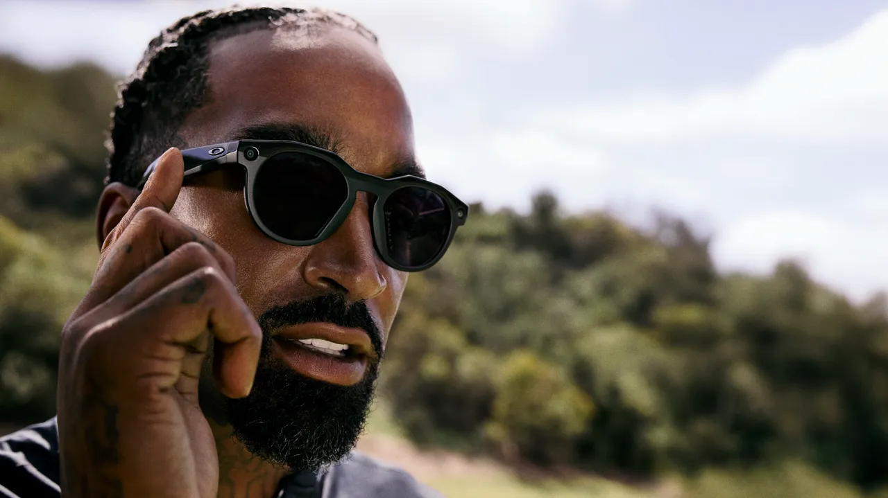 Oakley × Meta: نسل جدید عینک هوشمند اوکلی با هوش مصنوعی متا