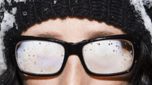 بخار گرفتن عینک؛ علت ها و راه حل های واقعی