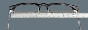 فریم عینک را چگونه دقیق اندازه گیری کنیم؟