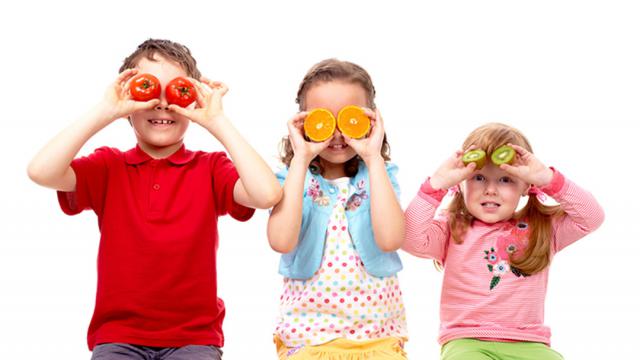 6عادت برای تقویت بینایی در کودکان