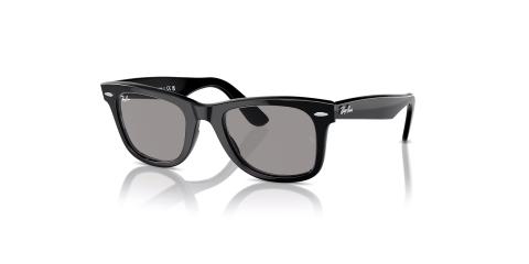 عینک آفتابی ویفرر ری بن - رنگ مشکی و عدسی خاکستری - عکس از زاویه سه‌رخ