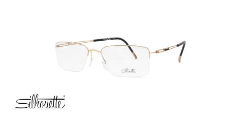 عینک طبی زیرگریف سیلوئت - بدنه طلایی - تیتانیوم - عکاسی وحدت - زاویه سه رخ