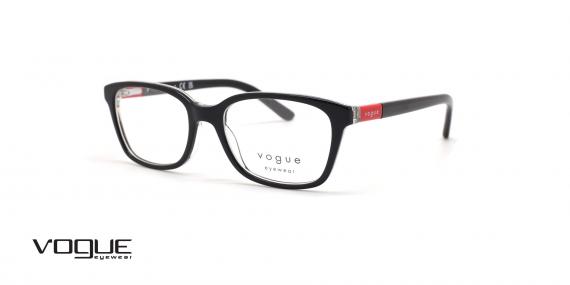 عینک طبی مناسب نوجوانان برند وگ فریم کائوچویی مربعی مشکی با گوشه های دسته قرمز - عکس از زاویه سه رخ 