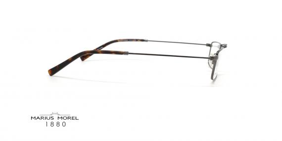 عینک مطالعه مورل فریم مستطیلی فلزی رنگ کرومی- عکس از زاویه کنار