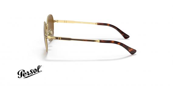 عینک آفتابی چند ضلعی پرسول - فریم طلایی و دسته های طلایی و قهوه ای هاوانا با عدسی قهوه ای طلایی - عکس از زاویه کنار