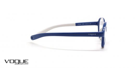 عینک طبی بچگانه وگ فریم کائوچویی شبه مربعی رنگ آبی تیره دسته ها سفید - عکس از زاویه کنار