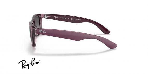 عینک آفتابی ری بن مدل ویفرر طرح جدید فریم کائوچویی رنگ بنفش و عدسی دودی پلاریزه - عکس از زاویه کنار