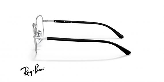 عینک طبی فلزی ری بن فریم چندضلعی رنگ نقره ای با دسته های مشکی - عکس از زاویه کنار