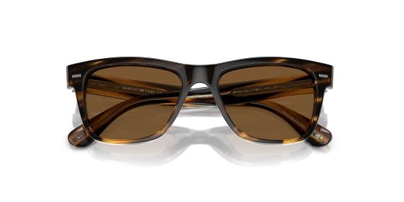 عینک آفتابی الیور پیپیلز فریم کائوچویی مربعی رنگ قهوه ای روشن و عسلی و عدسی قهوه ای - عکس از زاویه بسه عینک