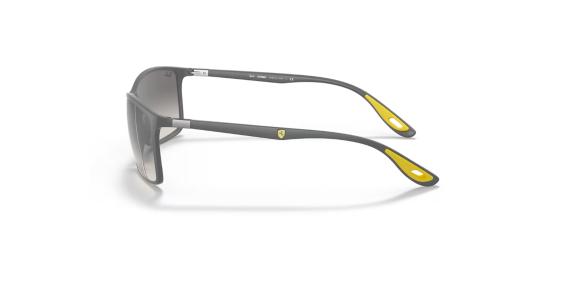 عینک آفتابی کرومانس مستطیلی ری بن فریم کائوچویی فلزی طوسی و زرد به همراه عدسی دودی جیوه ای - عکس از زاویه کنار