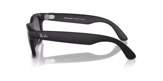 عینک آفتابی هوشمند ری بن متا مدل ویفرر فریم مشکی مات به همراه عدسی خاکستری روشن - عکس از زاویه کنار