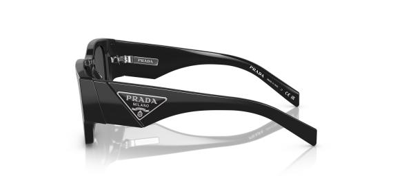 عینک آفتابی کائوچویی پرادا با بدنه مشکی و عدسی خاکستری تیره - عکاسی وحدت - زاویه کنار