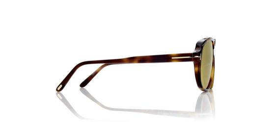 عینک آفتابی کائوچویی مربعی تام فورد با بدنه قهوه‌ای هاوانا و عدسی سبز روشن - زاویه کنار